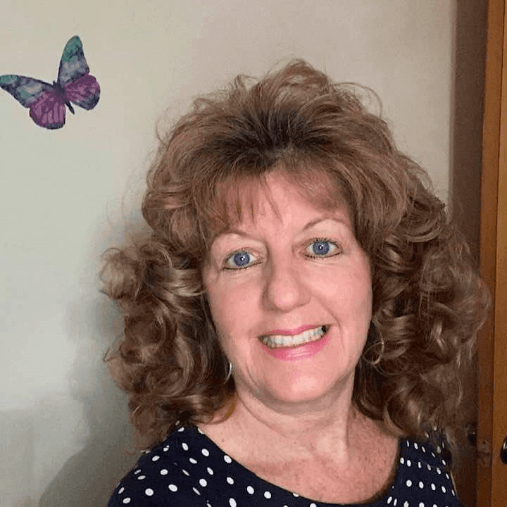 Jacqui Gardner, Office Manager